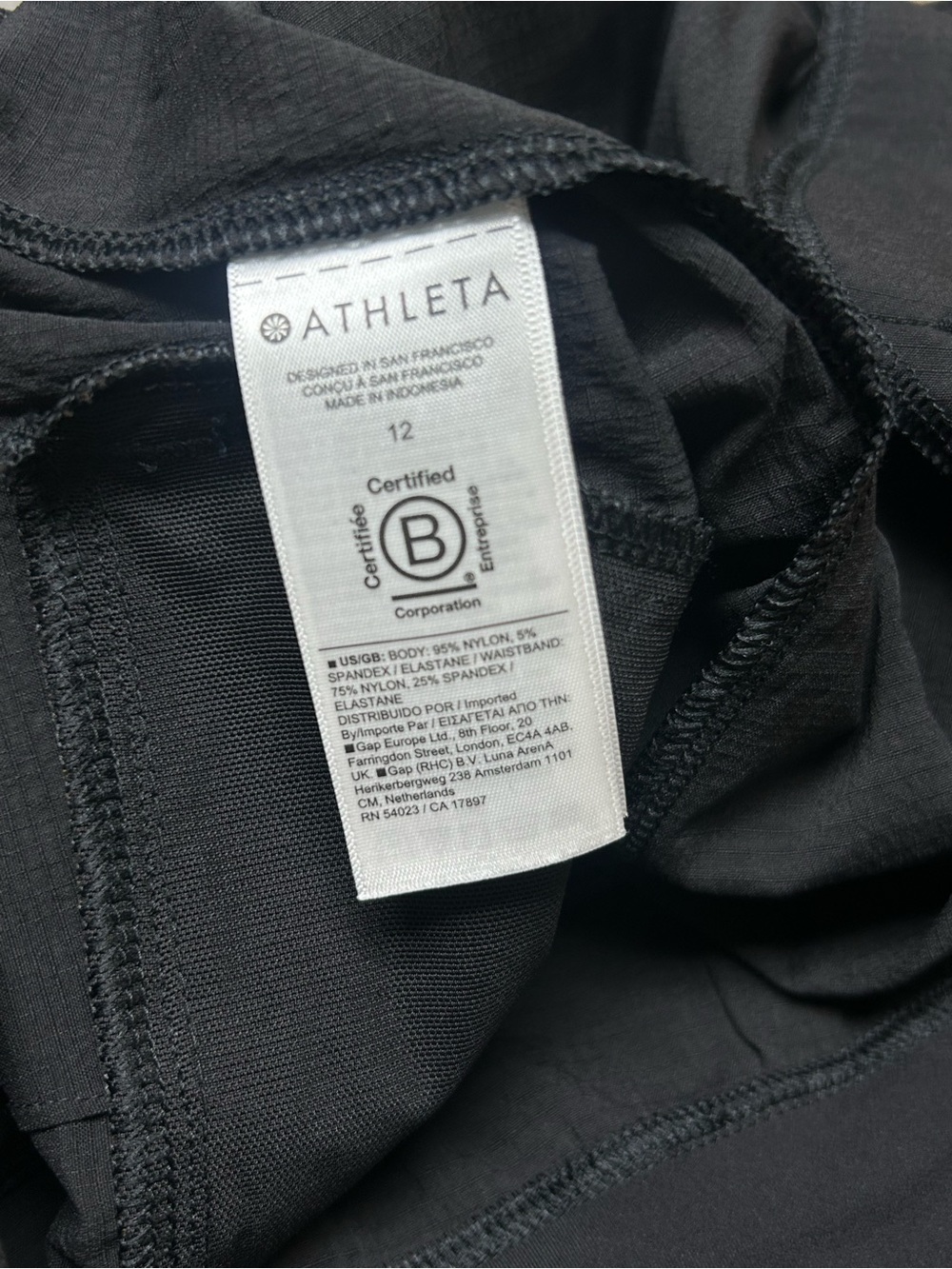 Athleta Trekkie North Short Black Biking Travel Athletic Size 12 - Picture 5 of 6
